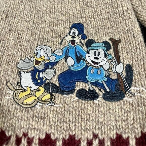 Vintage Men's Disney Store Mickey Wool Ski Lodge V-Neck Sweater Size Small - Picture 4 of 6